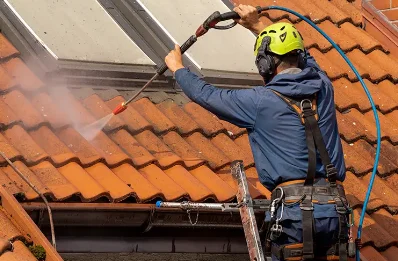 Démoussage et hydrofuge de toiture à Caulières